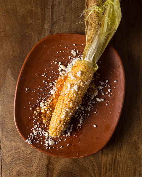 ELOTE CON MOLE